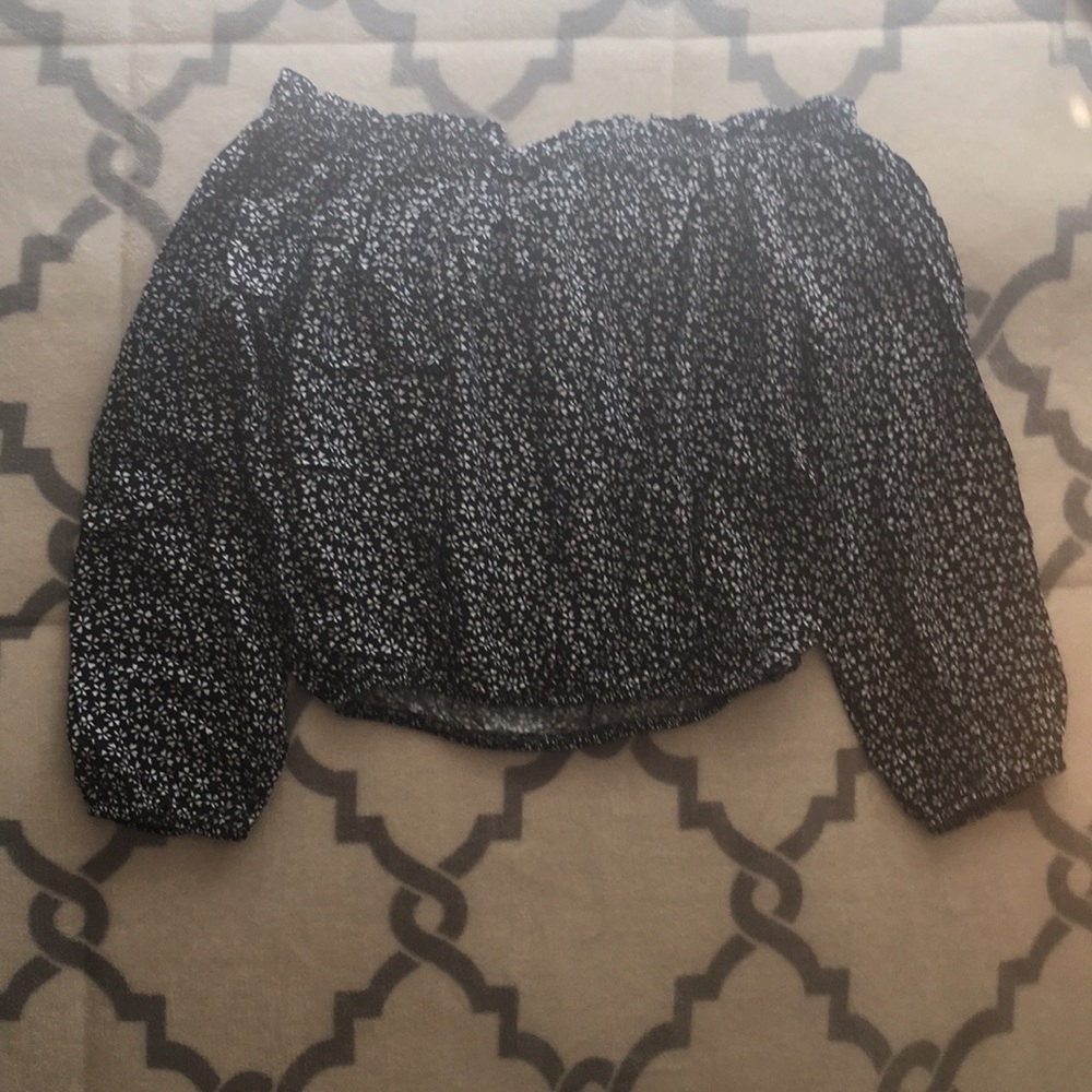 BRANDY MELVILLE off the should top